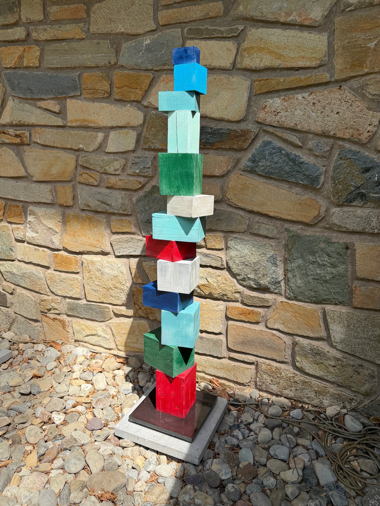 Indoor-Outdoor Colorblock Totem #85