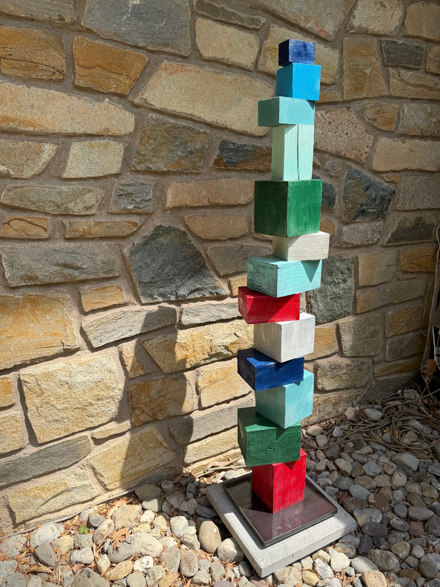 Indoor-Outdoor Colorblock Totem #85