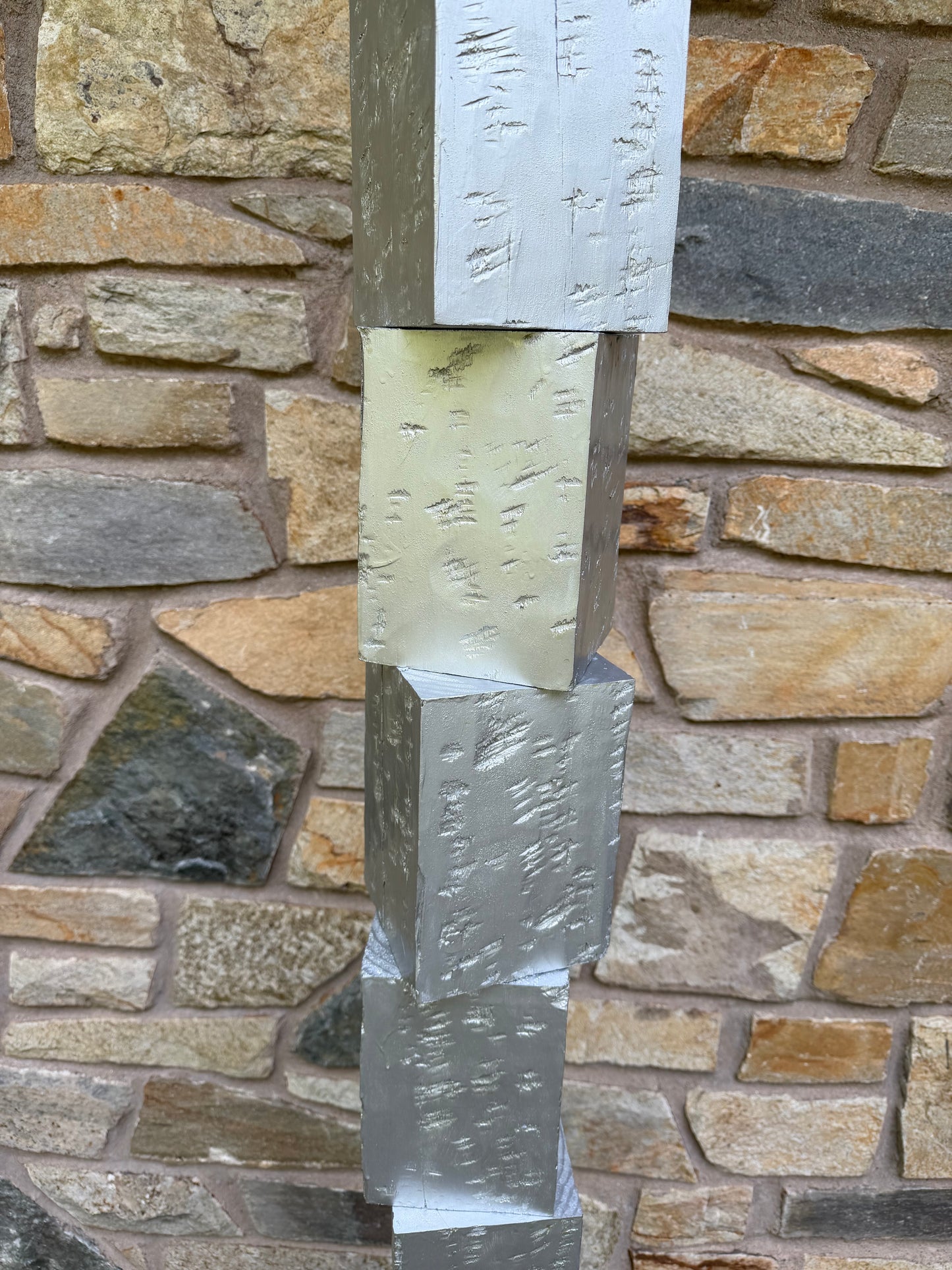 Indoor-Outdoor Aluminum PaintedTotem #93
