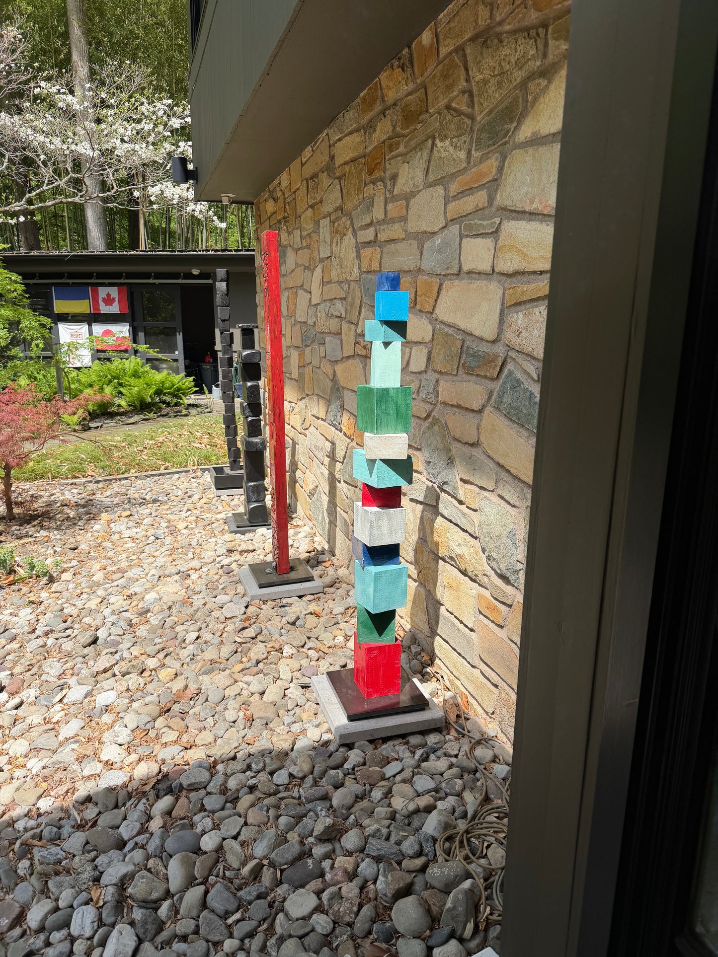 Indoor-Outdoor Colorblock Totem #85
