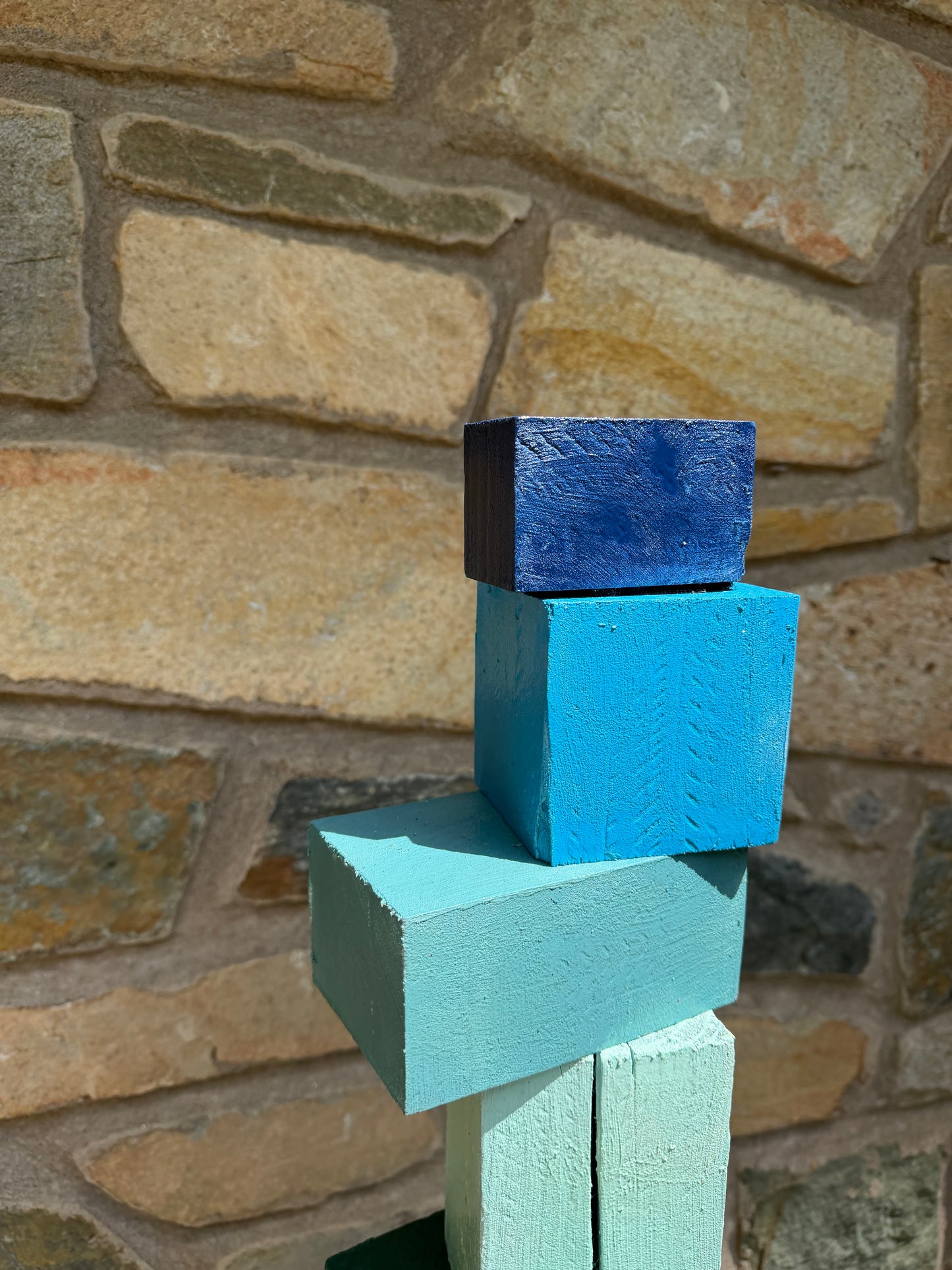 Indoor-Outdoor Colorblock Totem #85
